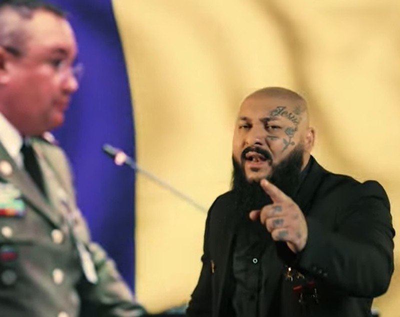 De la Guță și Florin Salam pentru Băsescu, la Dani Mocanu și Tzancă pentru Ciucă și George Simion. Cum au fost introduse manelele în campaniile electorale din România