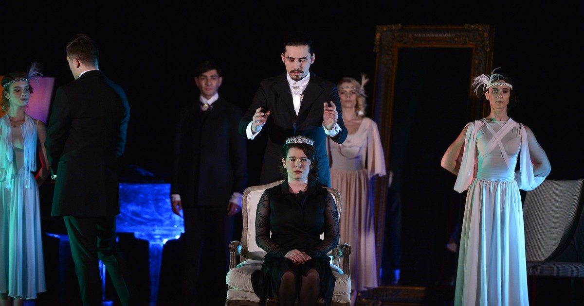 Prințesa «Regelui»! Gică Hagi a lăcrimat după piesa de teatru în care Kira, fiica lui, a jucat-o magistral pe Martha Bibescu