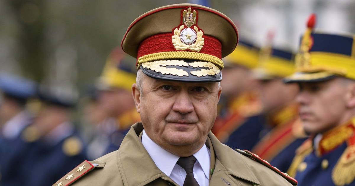 Generalul Gheorghiță Vlad, șeful Statului Major al Apărării, în uniformă, la un eveniment organizat cu Armata Română