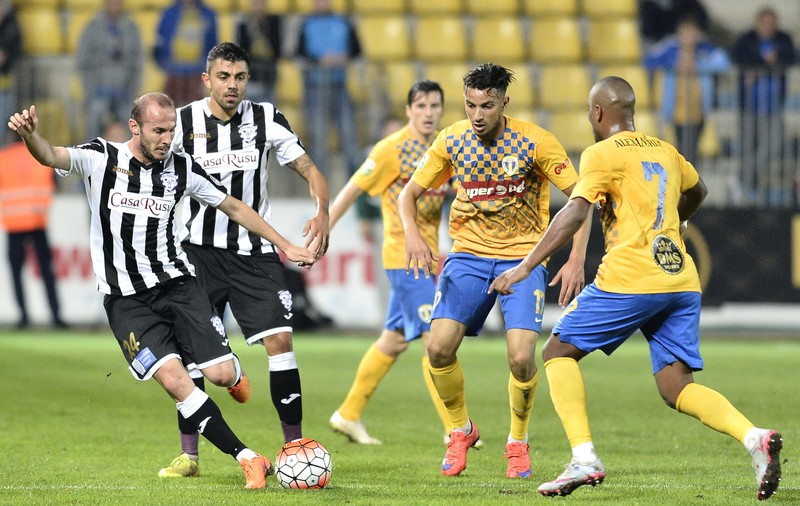 Liga I, play-out, etapa a 11-a: Petrolul - ACS Poli 3-2. „Lupii” mai speră într-o salvare miraculoasă