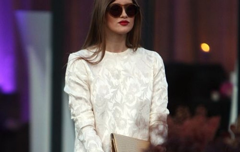 Iulia Albu mai și laudă vedete. Ultima persoană publică apreciată este chiar... Iulia Albu: "Sunt prima care are studii de modă"