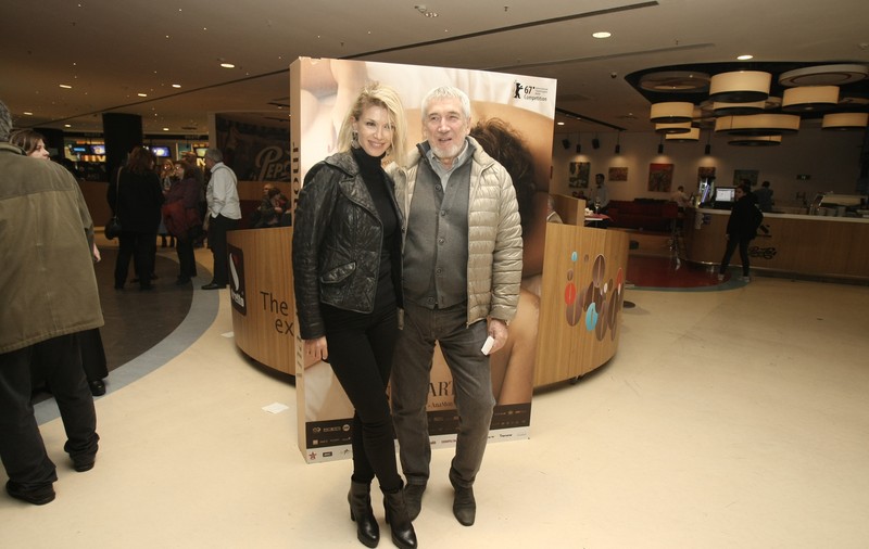 Iubita lui Dan Chișu, în brațele altui bărbat. Este vorba de un cunoscut actor de la noi. Imaginea care spune tot