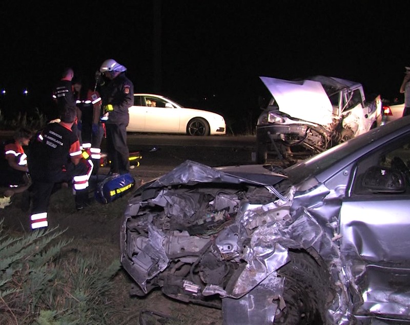 Accident soldat cu un mort şi doi răniţi pe drumul ce leagă Buzăul de Brăila GALERIE FOTO