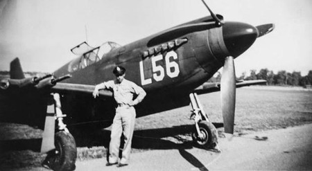 Harry Moyer, când era pilot activ | Foto: CBS