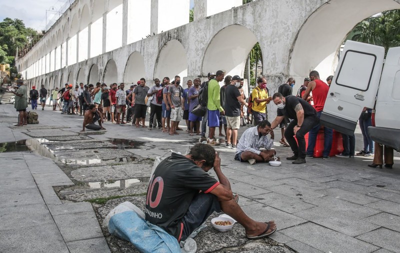 Devastată de COVID, Brazilia se confruntă cu o nouă tragedie națională: foametea