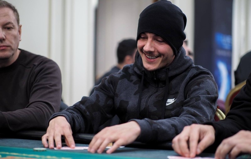 Alexandru Vagner explică de ce a lăsat fotbalul pentru poker: "Muream de foame!". Are 120 de meciuri în Liga 1, acum își câștigă banii din jocurile de noroc online