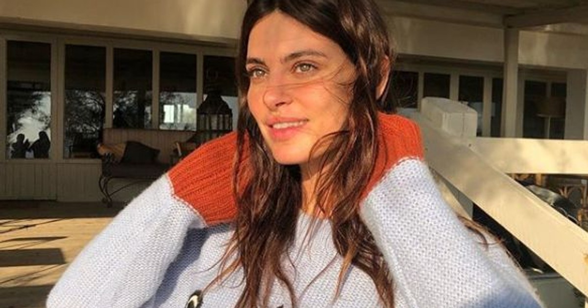 Catrinel Menghia, complet goală. Ipostaza fierbinte în care s-a pozat