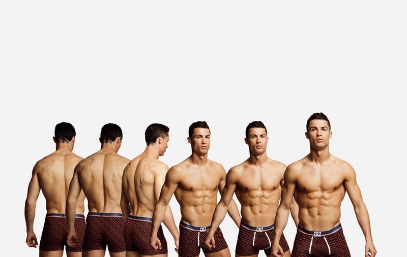 Cristiano Ronaldo face reclamă colecției personale de lenjerie intimă | GALERIE FOTO