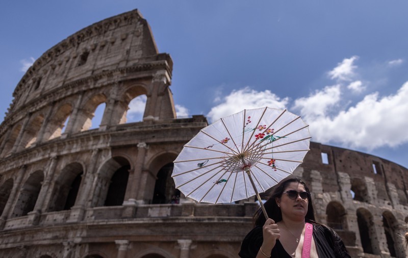 Europa, sufocată de valuri de căldură. În Italia, 16 orașe sunt sub cod roșu de caniculă