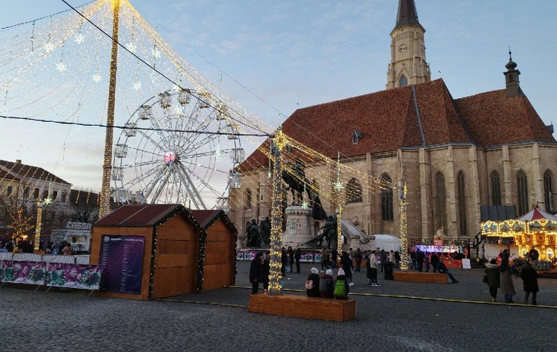 Târgul de Crăciun din Cluj se închide în ultima zi a anului: „Vino să simți spiritul sărbătorilor cât încă mai poți!”