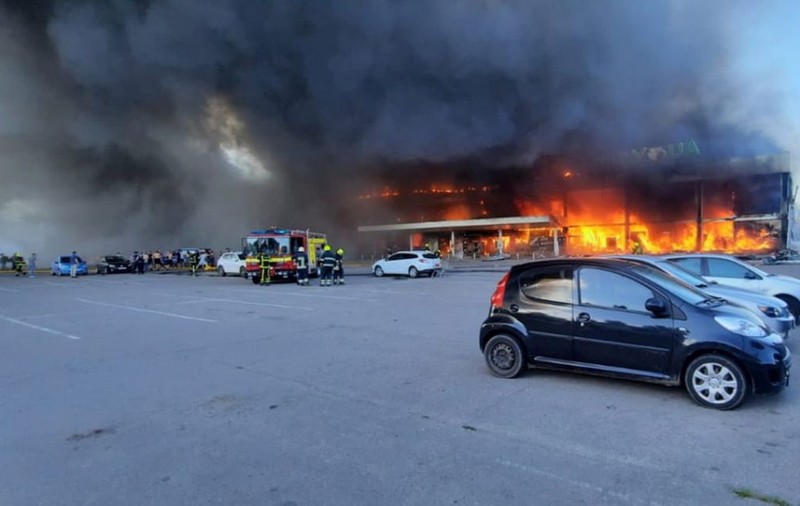 Varianta Rusiei despre atacul de la mall-ul din Kremenciuk: era un centru nefuncțional, lângă un depozit de arme