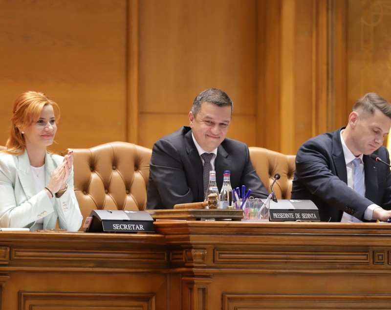 Apogeul rușinii politice. AUR și partenerii săi au bătut recordul minimului de voturi la o moțiune de cenzură