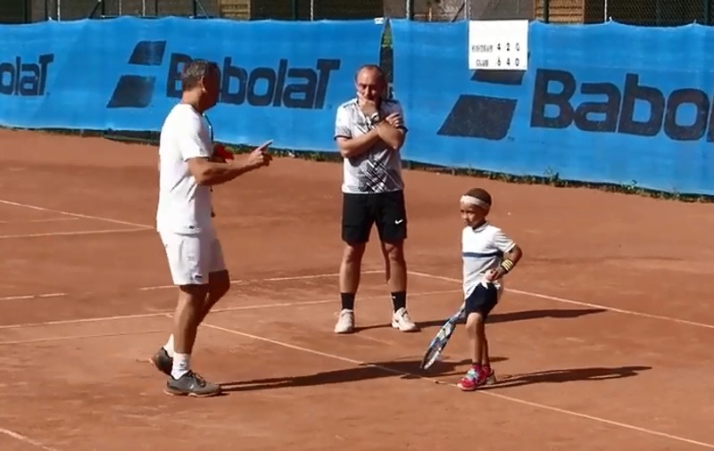Thierry Van Cleemput a antrenat un copil de 5 ani. O va pregăti și pe Tania, nepoata Simonei? / VIDEO