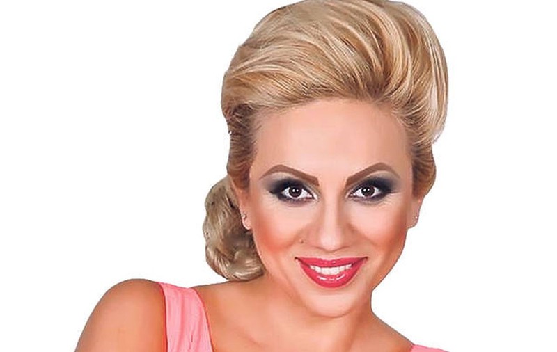 ROCSANA MARCU, CERUTĂ de SOŢIE ÎN DIRECT! INELUL de la PRETENDENT, în cel MAI NEAŞTEPTAT LOC! REACŢIA BLONDEI, FABULOASĂ!