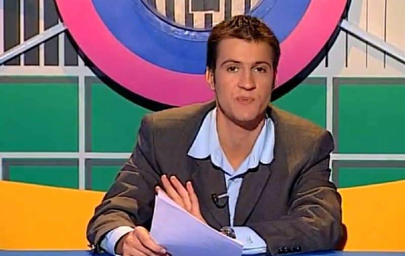 Imagini din PRIMA EMISIUNE a lui Șerban Huidu la PRIMA TV: "Sunt MIC, negru, URÂT" | VIDEO
