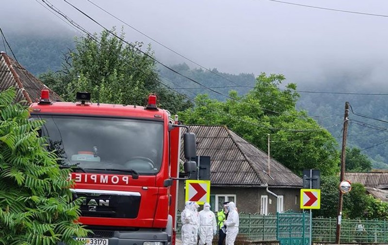 Doi maramureșeni infectați cu coronavirus, implicați într-un accident rutier. Dosar penal pentru laboratorul din Constanța care nu a anunțat autoritățile