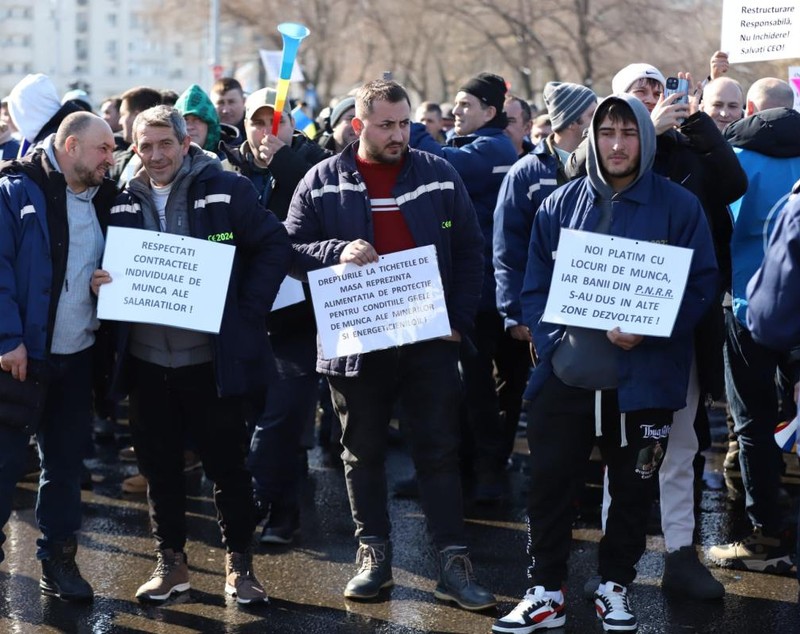 Minerii şi energeticienii protestează în Piaţa Victoriei față de măsurile luate de Guvern. Care sunt nemulțumirile lor