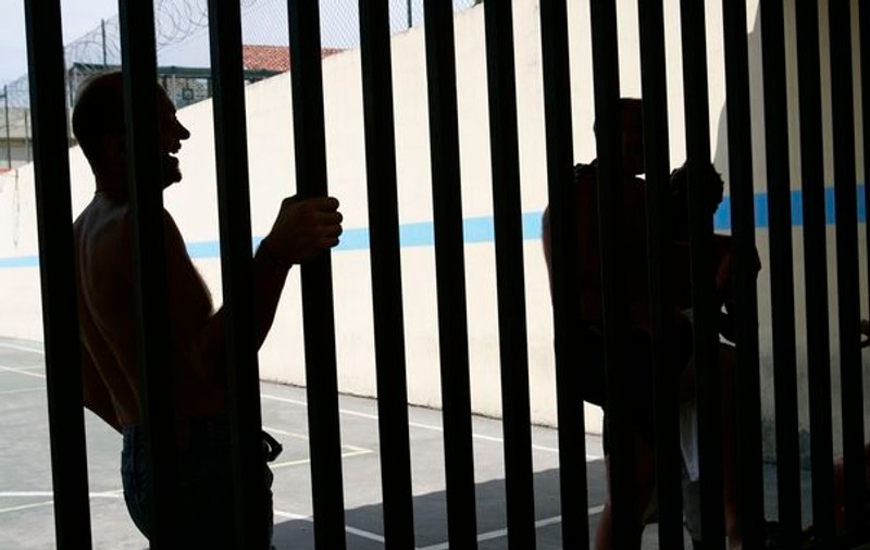 TERORIŞTI în ROMÂNIA! Plănuiau să scoată interlopi din închisori