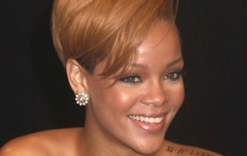 Rihanna vrea bikini la comandă!