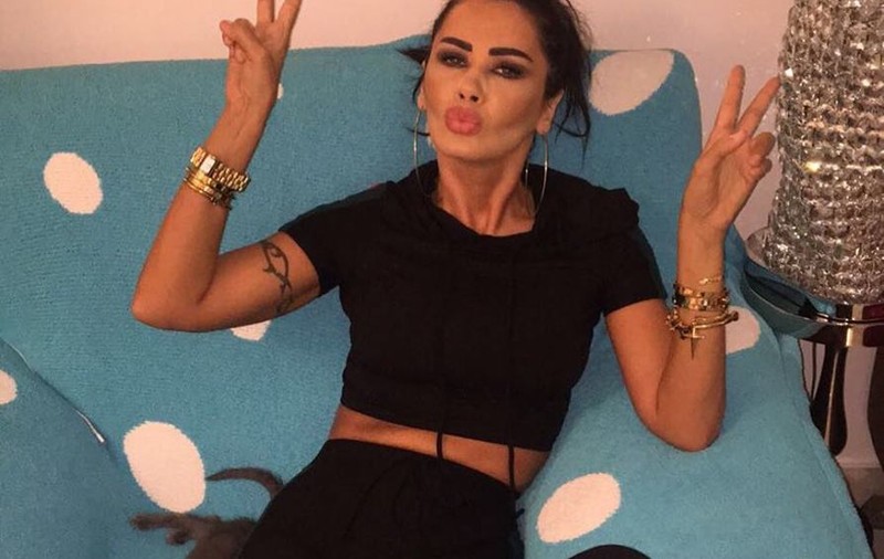 Oana Zăvoranu și-a creat propriul parfum. Ce sumă trebuie să dai ca să îl ai. "Este pasional"