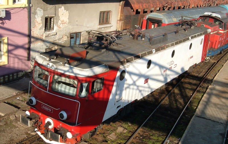 Explozie la Depoul Grivița. Un mecanic de locomotivă a fost rănit