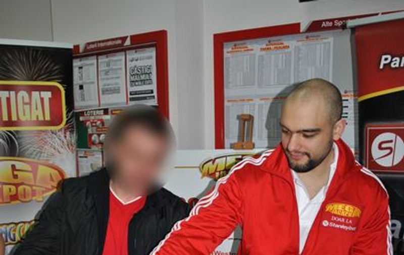 Ion Oncescu s-a plimbat prin magazine cu 70.000 euro în valiză | FOTO