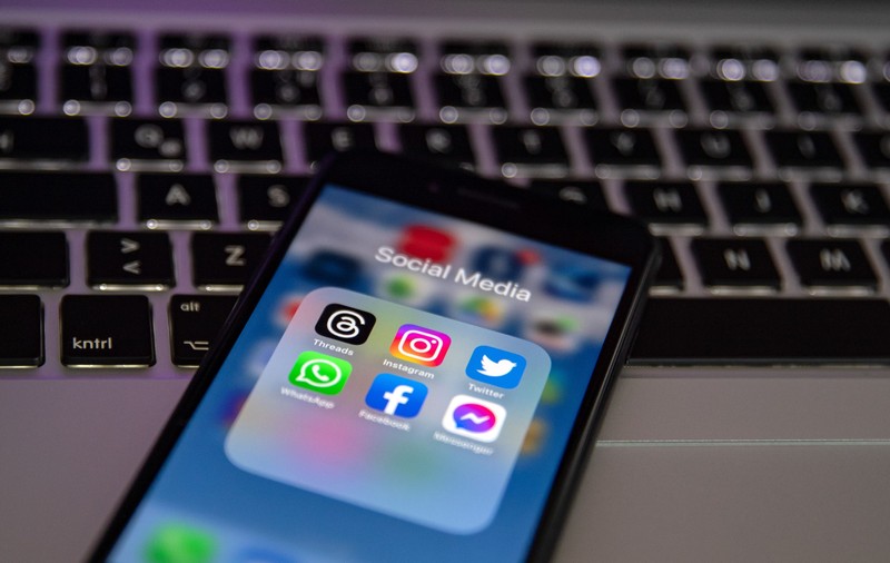 Câți bani au cheltuit principalii candidați la președinție pe Facebook și Instagram pentru promovare în precampania electorală