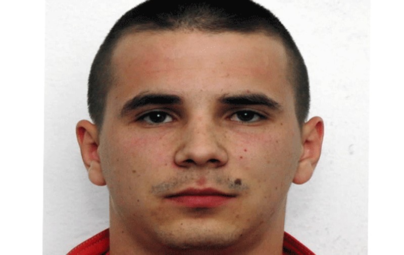 Danezu’, abandonat de fraţii interlopi în puşcărie
