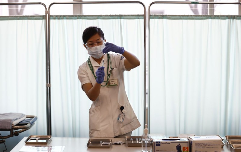 Japonia a strâns zeci de milioane de doze de vaccin nefolosite, pe fondul unei campanii de imunizare foarte lente
