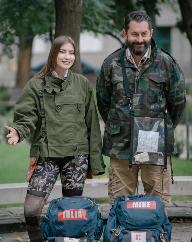 Iulia Albu nu are o relație bună cu părinții ei: „Eu nu sunt un copil pe care ei l-au putut iubi”. Cum se înțelege cu mama lui Mike