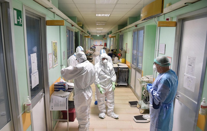 Radu Lupescu, medic român din Franța: "Spitalele sunt total depăşite. Infecţia cu coronavirus e de 10-15 ori mai mortală decât gripa"