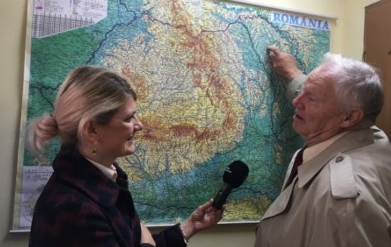 La 78 de ani va merge o lună pe jos pentru a cinsti Centenarul României Mari! A pregătit acest maraton de 25 de ani!