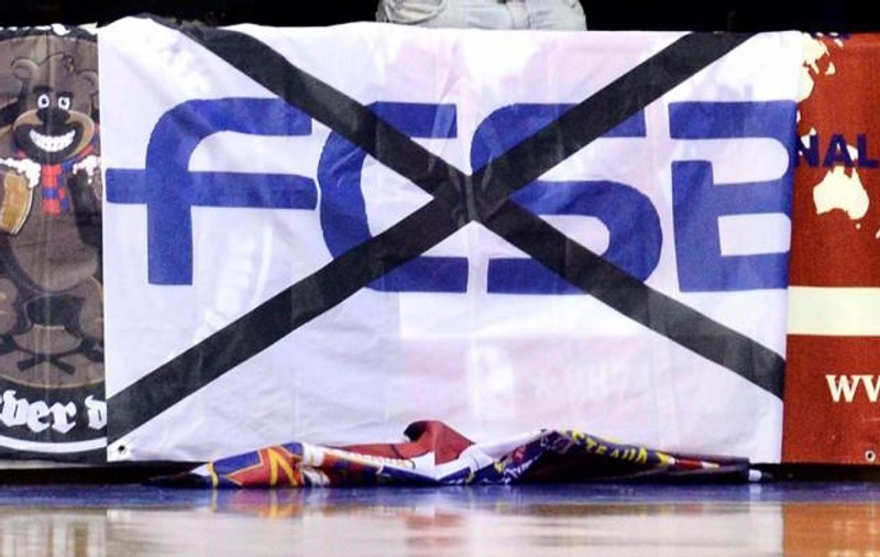 FCSB OLE! Fanii echipei lui Becali au făcut o nouă galerie / GALERIE FOTO