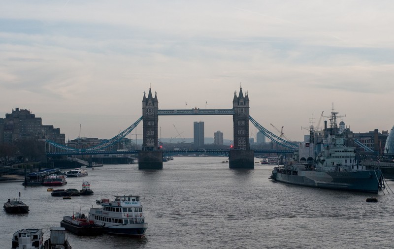 Chinezii au construit copia Tower Bridge. Este mai mare decât atracția din Londra