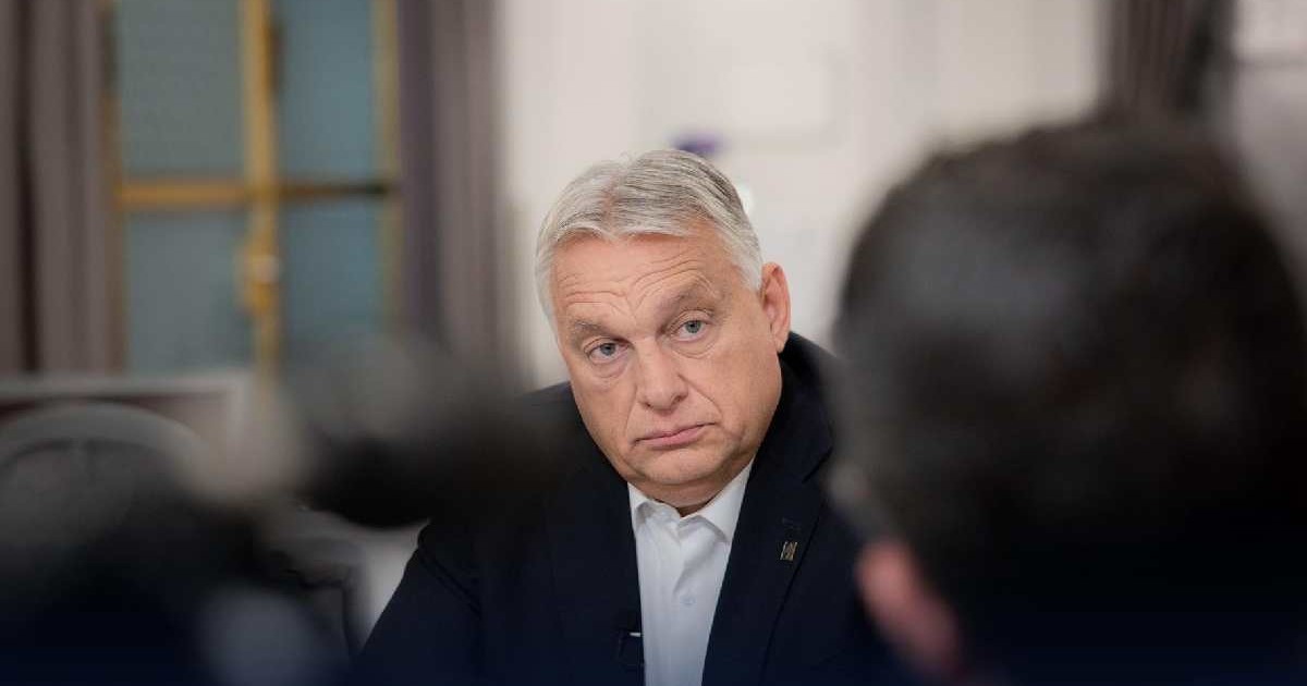 Viktor Orban, premierul Ungariei, asistă la o discuție