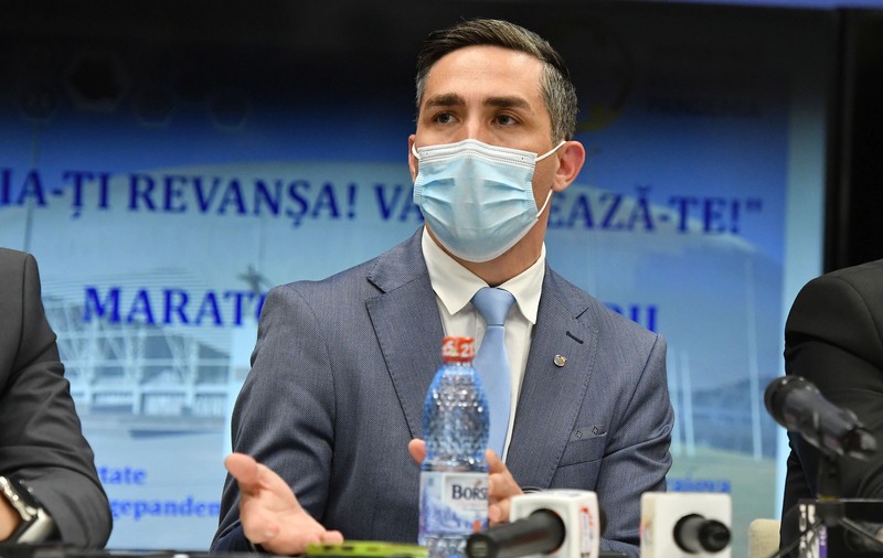 „Pentru prevenirea valurilor următoare e nevoie să creștem numărul de persoane vaccinate”, spune Valeriu Gheorghiță