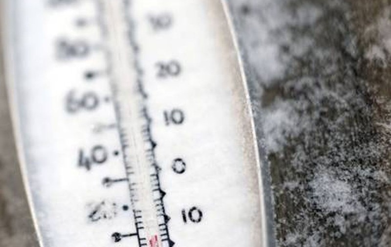 CEA MAI SCĂZUTĂ TEMPERATURĂ din ACEASTĂ IARNĂ: -35 de GRADE la ÎNTORSURA BUZĂULUI!