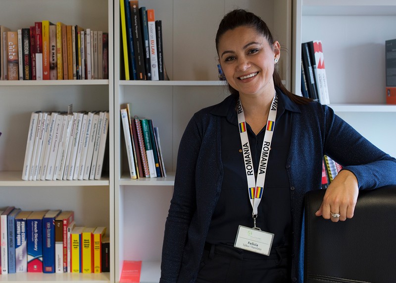 Felicia Pralea, în biroul ei de traduceri din Reykjavik