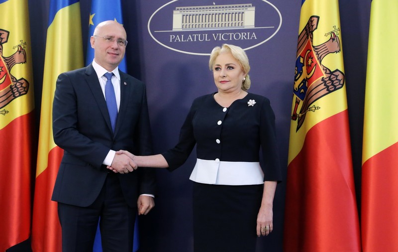 Cetăţenii din România şi Republica Moldova nu vor plăti tarife de roaming pe 1 Decembrie, de Ziua Marii Uniri