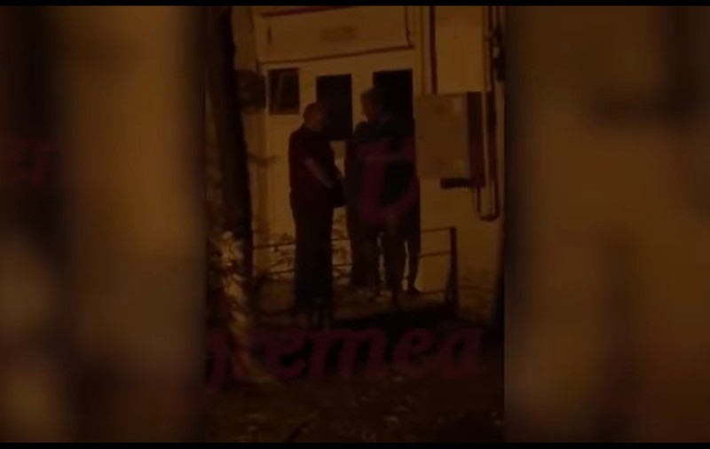 Un fost procuror din Bârlad, acuzat că a distrus mai multe mașini după ce s-a urcat băut la volan