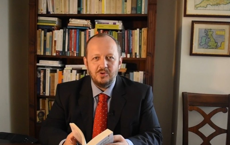 Adrian Papahagi s-a răzgândit și refuză funcția de ministru al Culturii din guvernul Eugen Tomac