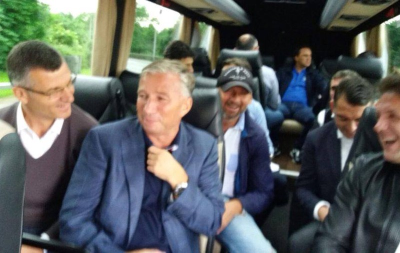 Dan Petrescu la națională, mutarea care ar decredibiliza Generația de Aur. Va fi trădat Gică Popescu de cel mai bun prieten?