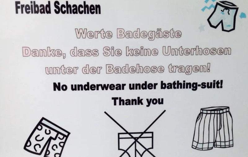 Interdicție în mai multe piscine din Austria și din Elveția: „Vă rugăm, fără lenjerie intimă pe sub pantalonii de baie”
