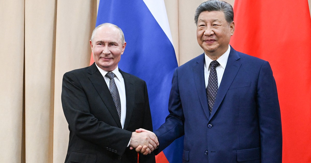 Vladimir Putin și Xi Jinping s-au întâlnit în Kârgâzstan.