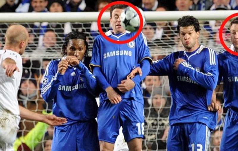 Au apărut bancuri cu John Terry şi Wayne Bridge! Citeşte-le aici