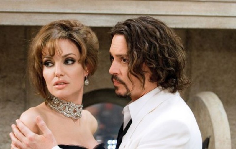 Johnny Depp: ”Angelina Jolie e o persoană normală”