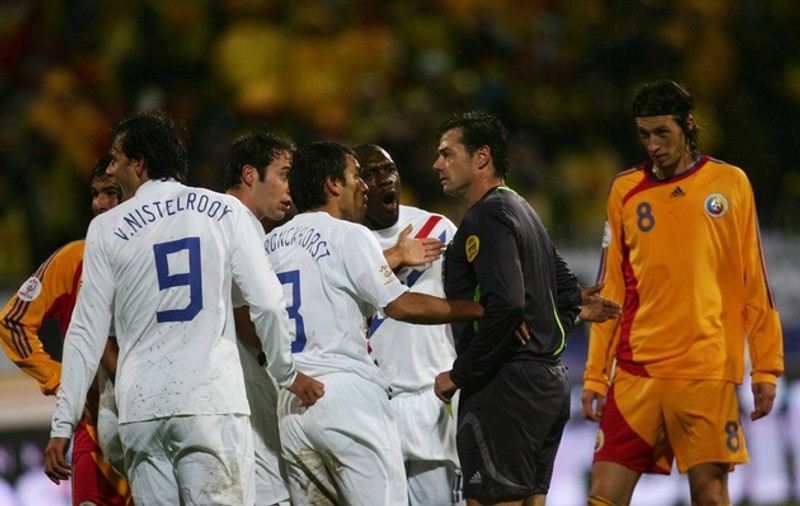 Kazahstan - România 0-0. Arbitrajele ne ridică, arbitrajele ne coboară. Două ratări și două calificări în ultimii 15 ani pe mâna fluierașilor / VIDEO