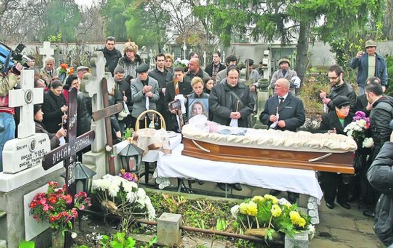 Familia sopranei Roxana Briban n-a venit la înmormântare