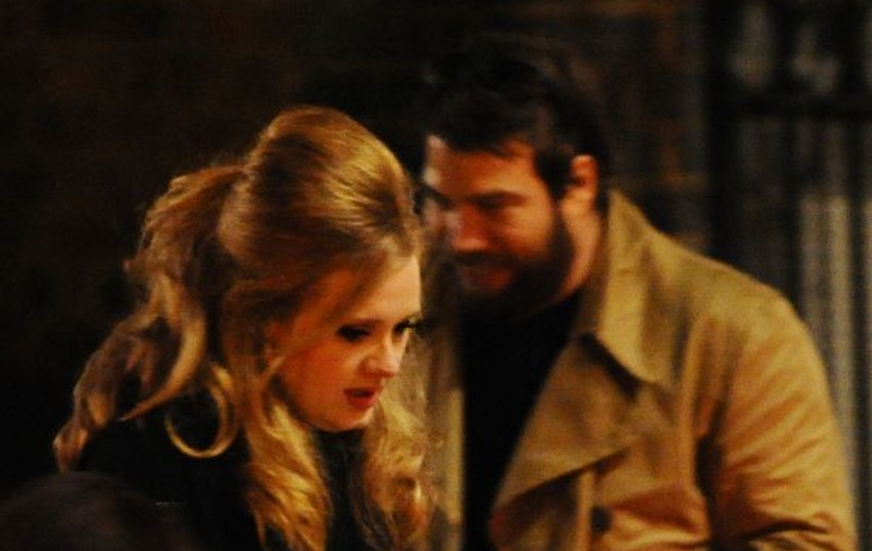 Adele, ce iubit prost crescut ai! | FOTO