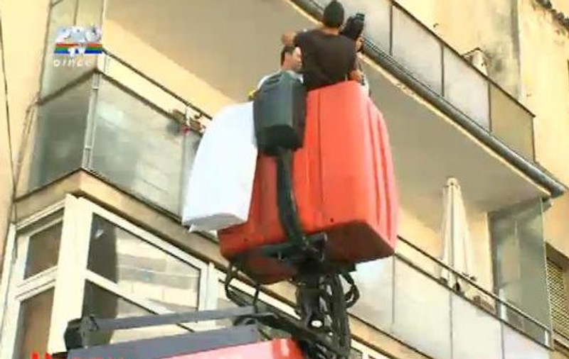 Măruţă şi Ioniţă de la Clejani i-au cântat Simonei Florescu "Ia-ţi mireasă ziua bună"
